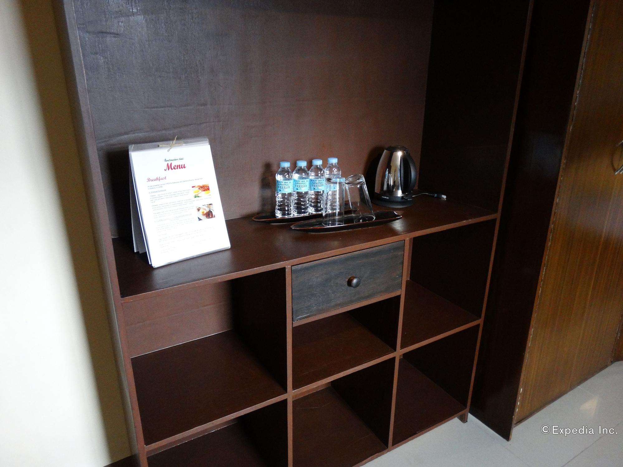 Time Travellers Hotel Manila Zewnętrze zdjęcie