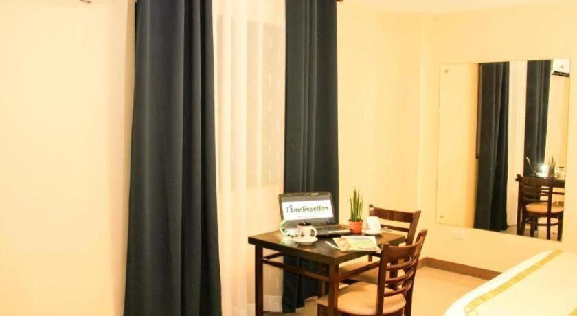 Time Travellers Hotel Manila Zewnętrze zdjęcie
